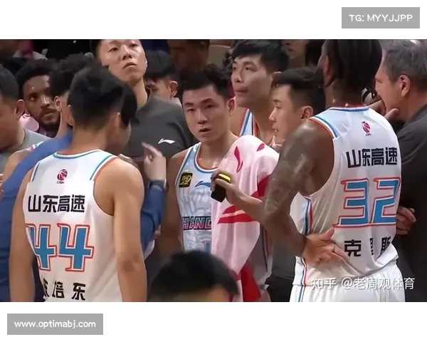 邱彪怒批外援表现不佳强调自信心问题呼吁球员反思提升 邱彪怒批外援表现不佳强调自信心问题呼吁球员反思提升